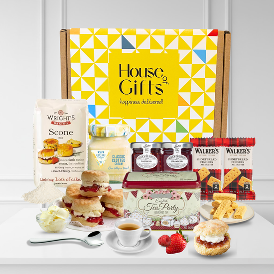Afternoon Cream Tea & Scones Hamper – Scone Baking Mix, Clotted Cream, Strawberry Jam, English Breakfast Tea, Shortbread, Heart Spoon | Perfect Picnic, Gift for Her, Summer Afternoon Treat