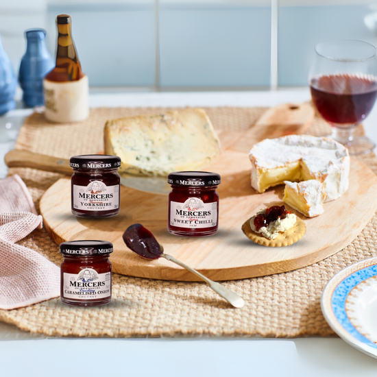 Luxury Cheese & Cracker Gift Hamper | Chutneys & Creamy Truckles