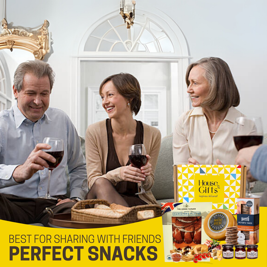 Charcuterie and Cheese Gift Box Hamper – Artisan Cheese and Chutney with Savoury Crackers, Gourmet Relish & Onion Chutney – Cheese's Board Hamper Gift Set, Christmas Hampers Set