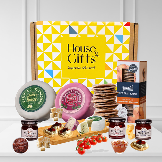 Luxury Cheese & Cracker Gift Hamper | Chutneys & Creamy Truckles